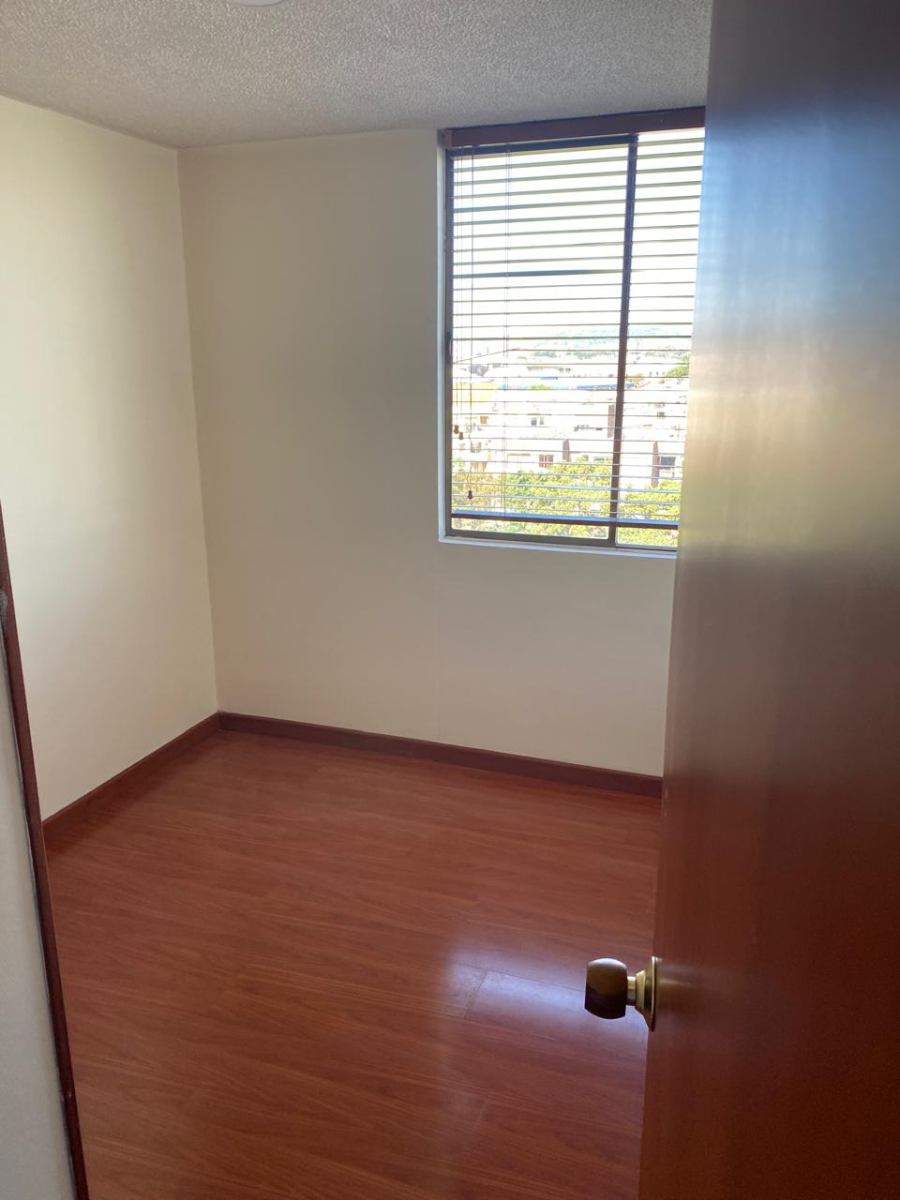 Cl. 168 #14b-45, Bogotá, Colombia 3